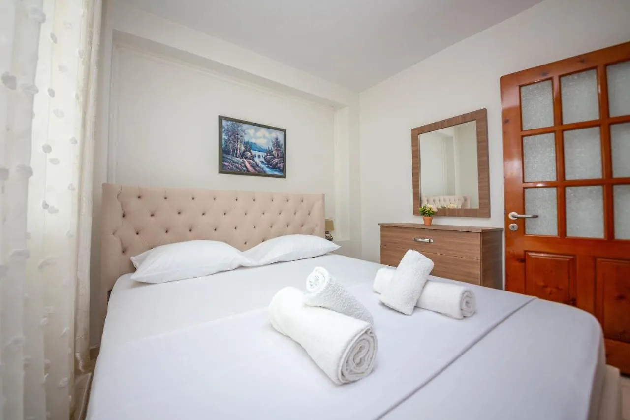 Apartament Emel Apartaments Ksamil