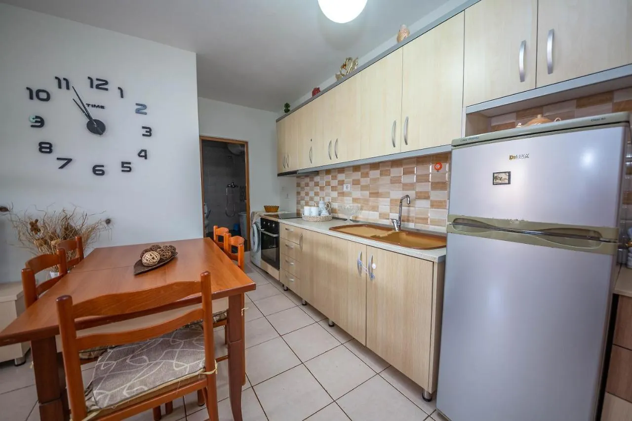 Emel Apartaments Ksamil 0*,