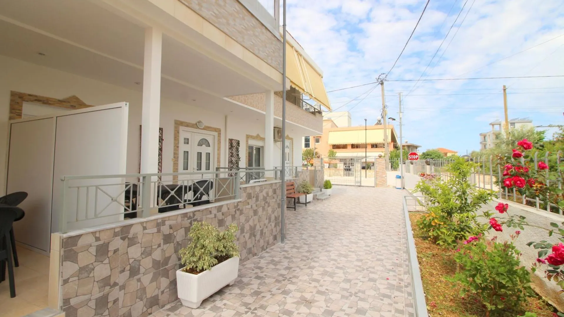 Emel Apartaments Ksamil Appartamento