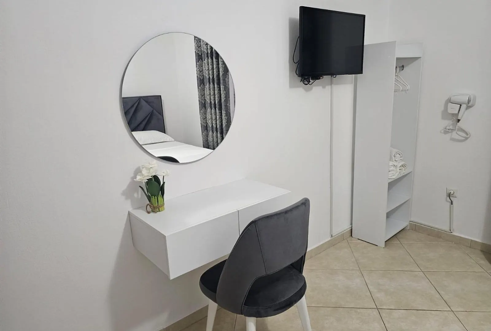 Emel Apartaments Ksamil 0*,  Albania